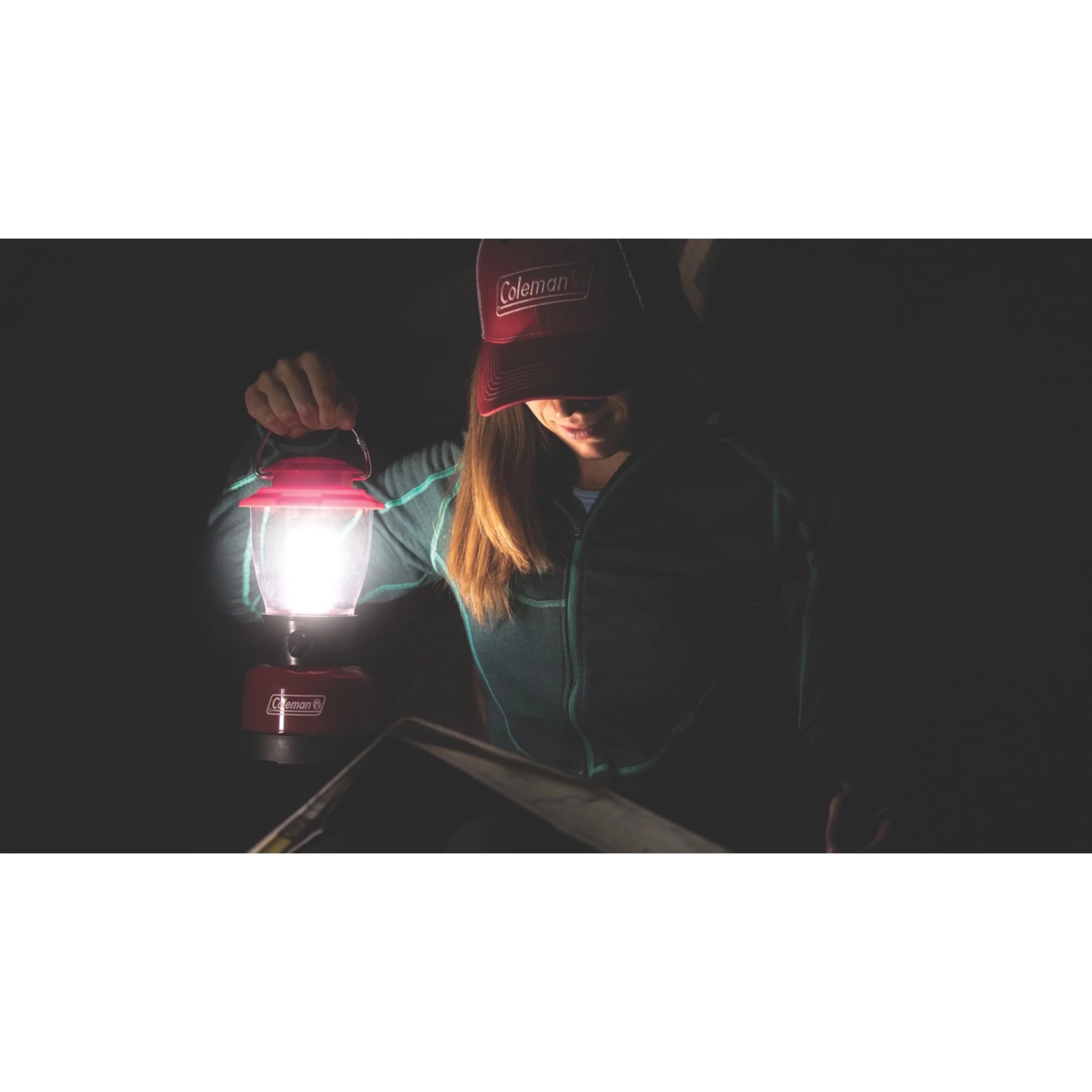 Coleman 400 Lumens Personal LED Lantern with 4D Battery W706