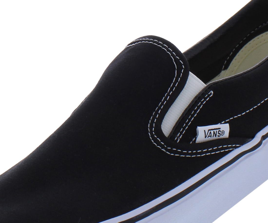 Vans Unisex Adults’ Classic Slip On Trainers Black/White H320