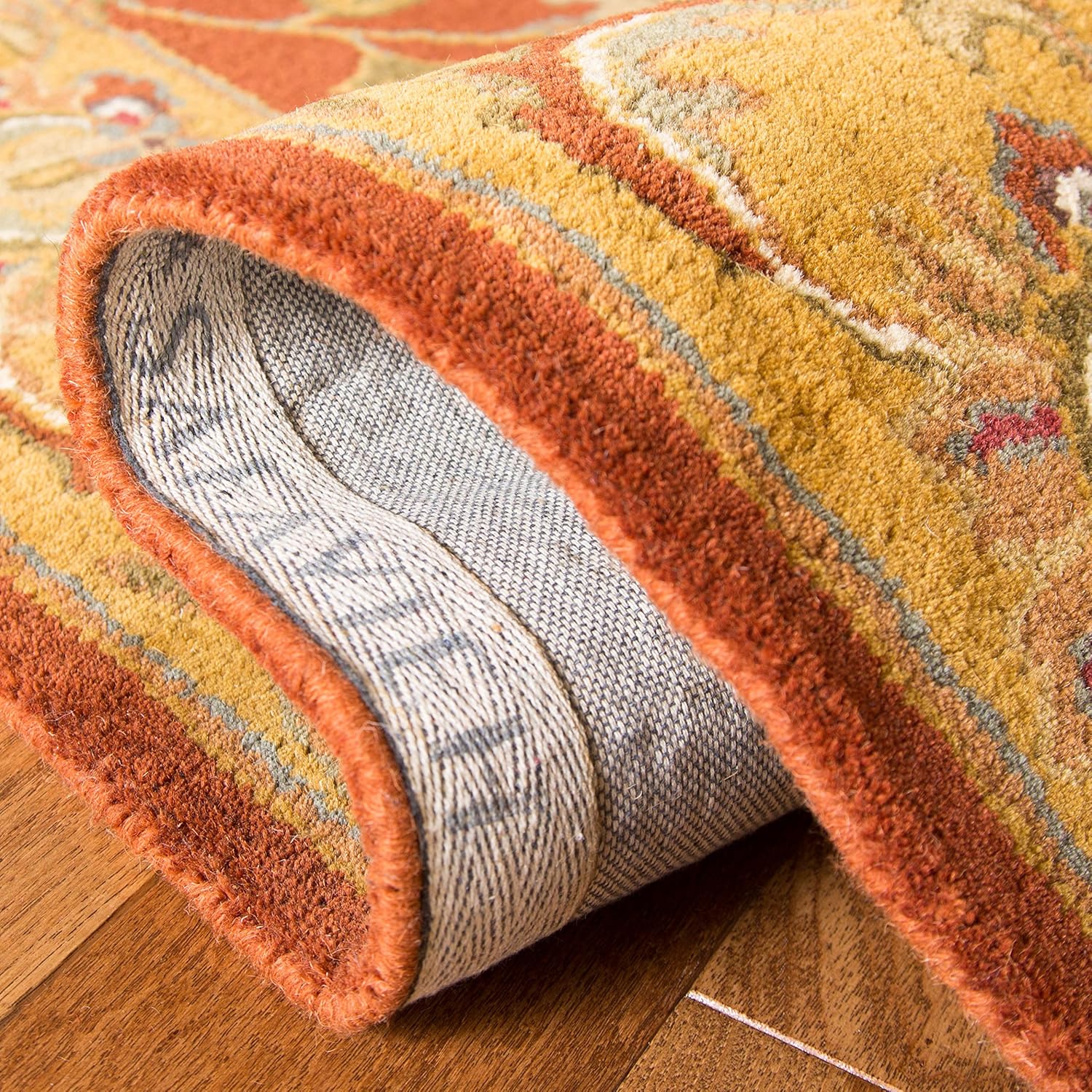 SAFAVIEH Heritage Collection 6' Square Red/Natural Handmade Wool Area Rug N7964