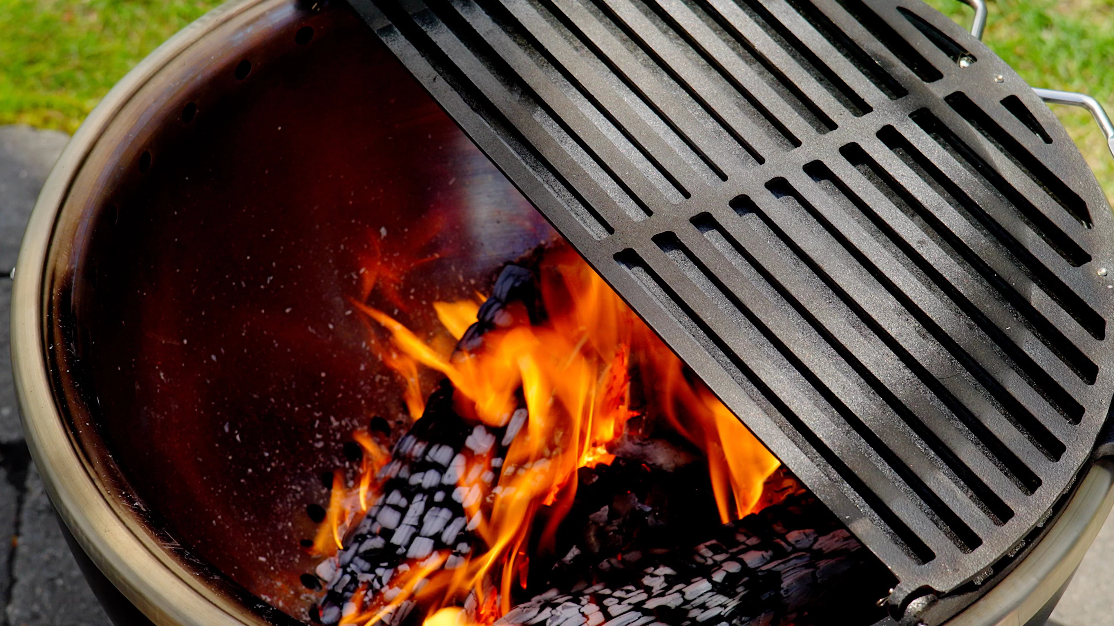 Cuisinart Cleanburn Fire Pit Griddle and Grill Top V6539