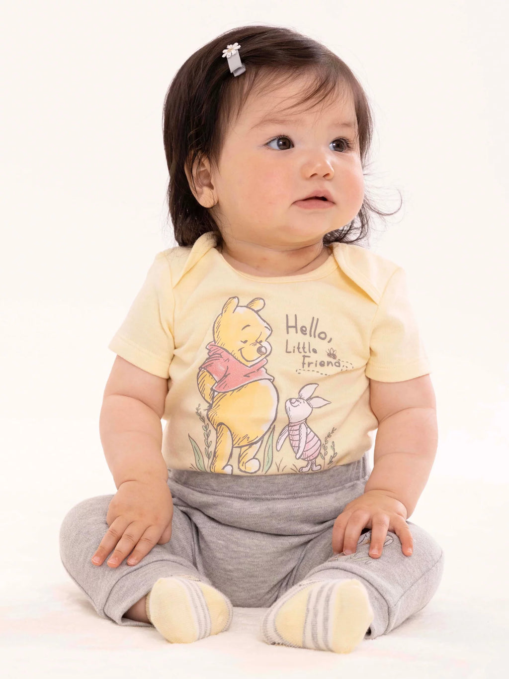 Disney Baby Winnie the Pooh Layette Gift Set, 13-Piece, Sizes NB-3/6M U664451