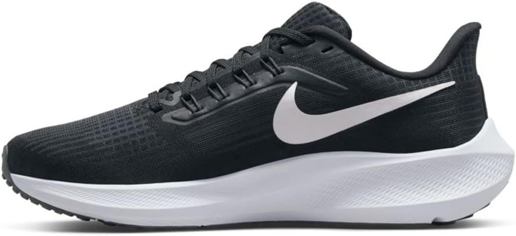 Nike Women's Classic Running Shoes, Black, 10.5 B4732