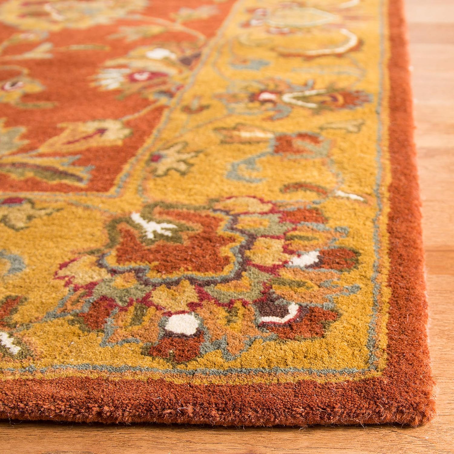 SAFAVIEH Heritage Collection 6' Square Red/Natural Handmade Wool Area Rug N7964