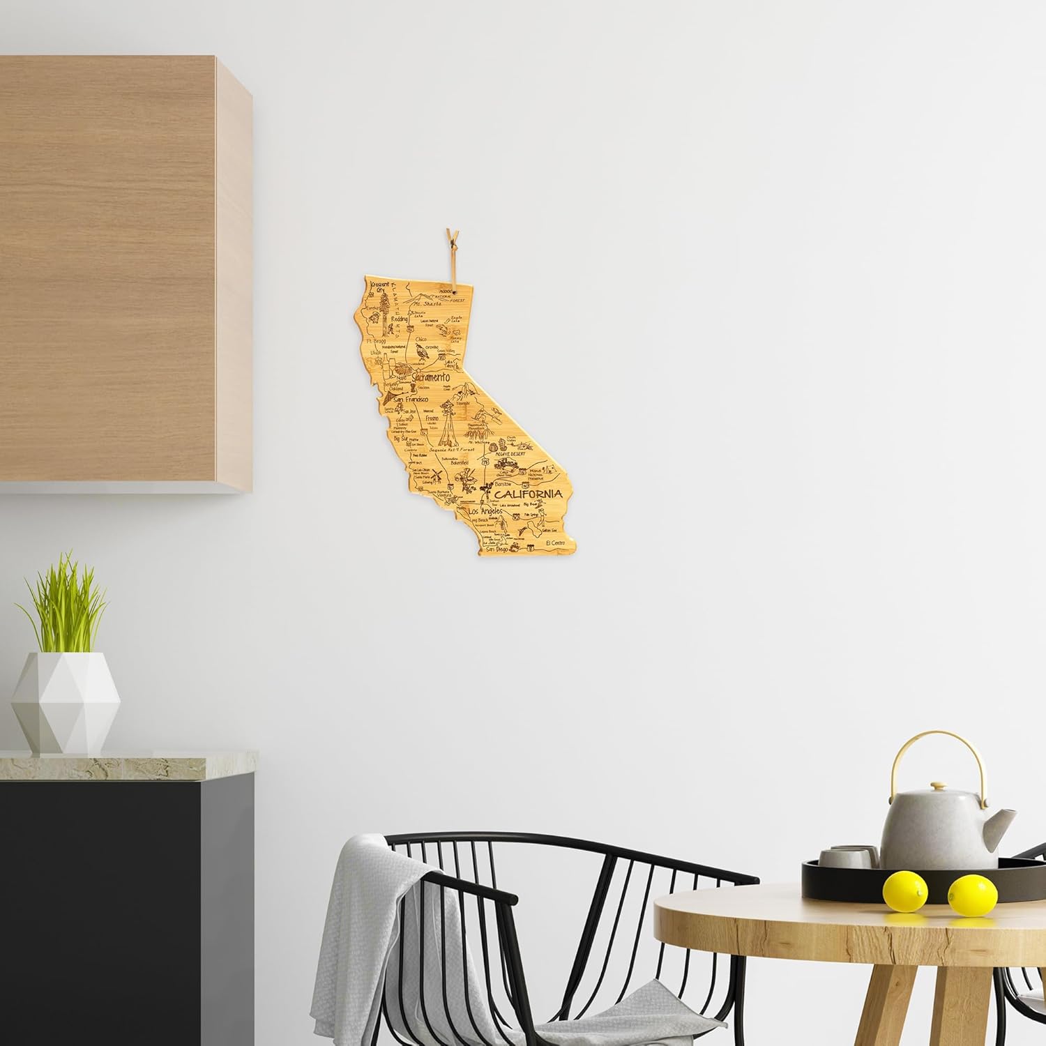 Totally Bamboo Destination California State Shaped Serving and Cutting Board K1203