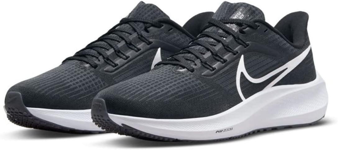 Nike Women's Classic Running Shoes, Black, 10.5 B4732