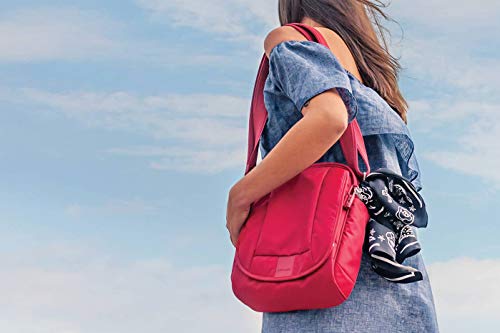 Pacsafe Metrosafe LS200 Anti Theft Crossbody Bag 7L Black I464